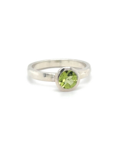 Ring konisch mit Peridot 6mm aus 925 Silber
