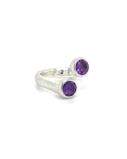 Ring mit Amethyst facettiert aus 925 Sterlingsilber