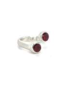 Ring mit Granat facettiert aus 925 Sterlingsilber
