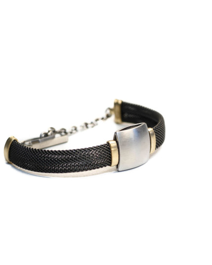 Armschmuck aus schwarzem Edelstahl mit 750 Gold und Edelstahl