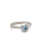 Ring mit blauem Email aus 925 Silber