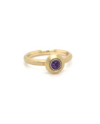 Ring mit facettiertem Amethyst aus 14 Karat Gelbgold